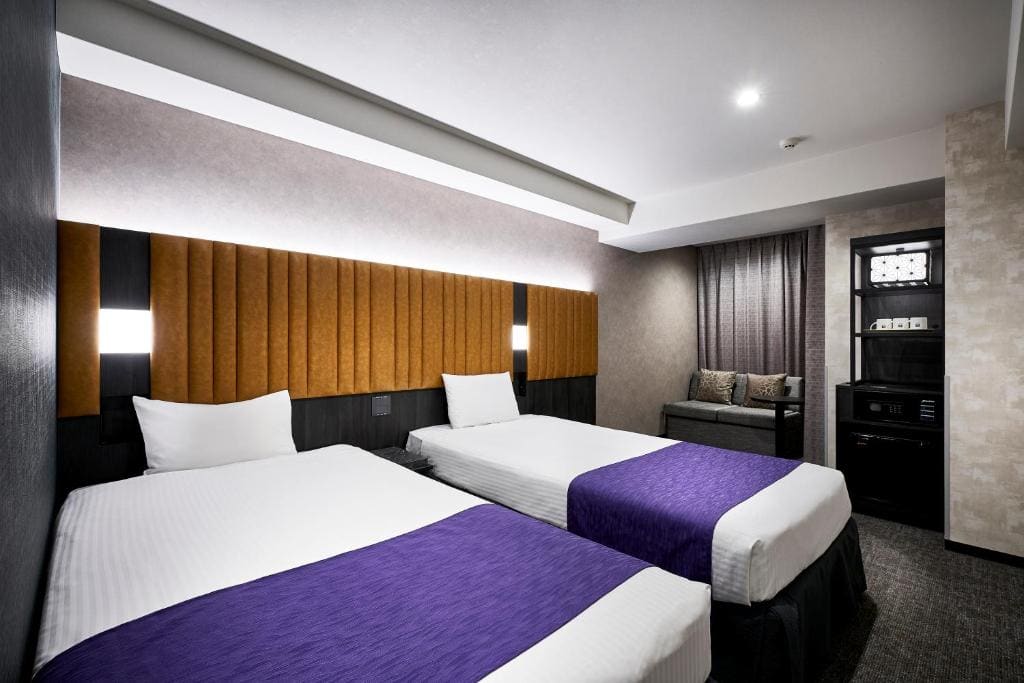 Family Room room - Image 2