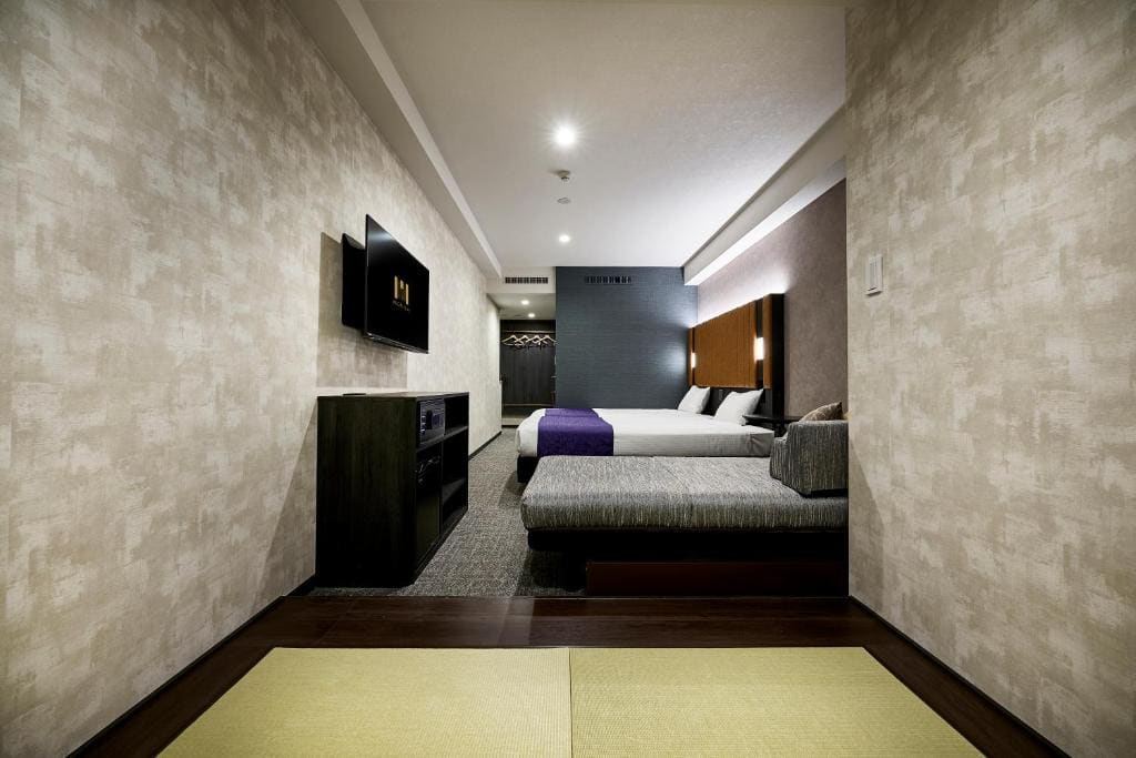 Grand Japanese Room room - Image 2