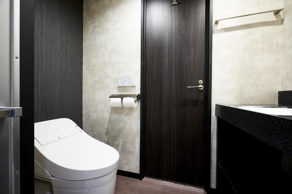 Standard Twin Room room - Image 3