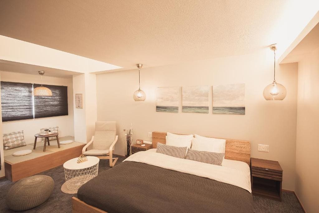 Deluxe King Room room - Image 3