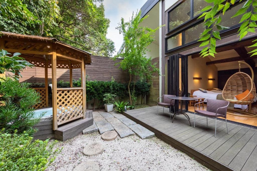 Cottage style room with open-air bath "Futarishizuka" room - Image 2
