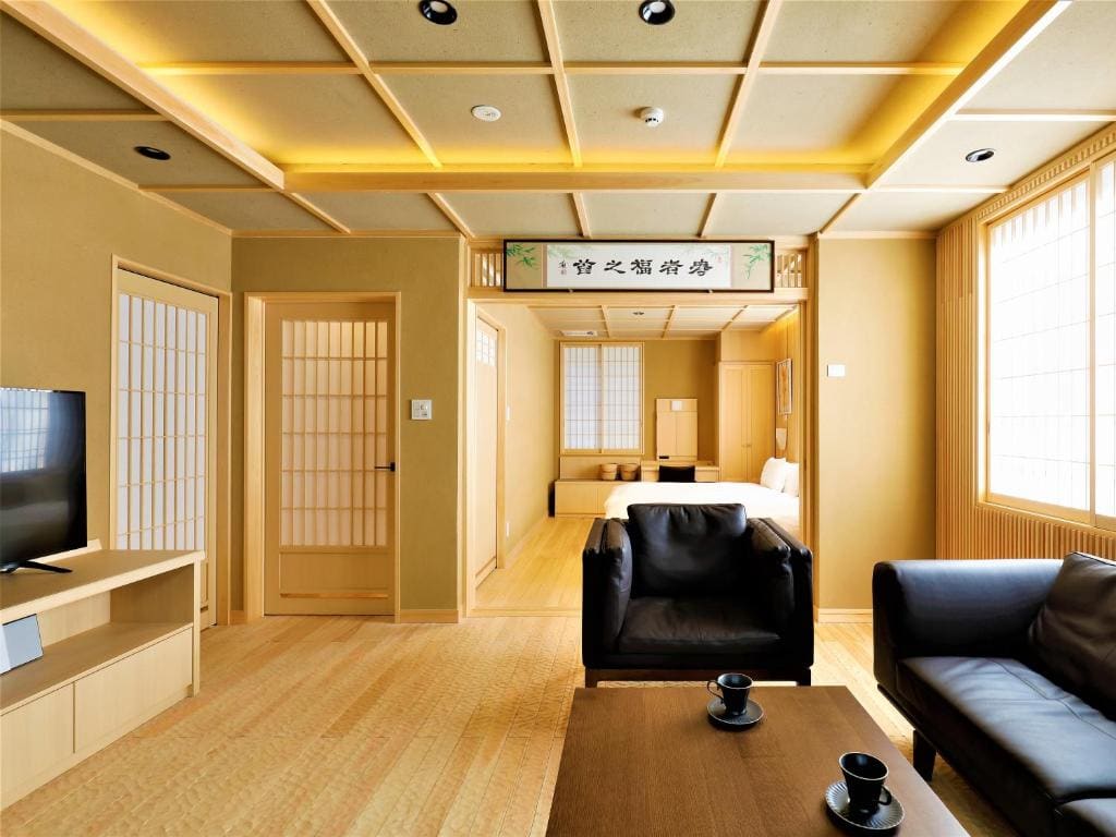Suite Room A with Private Bathroom room - Image 2