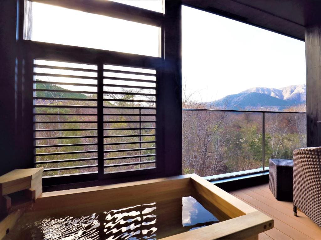 Japanese-Style Twin Room with Tatami area and Private Bathroom room - Image 2