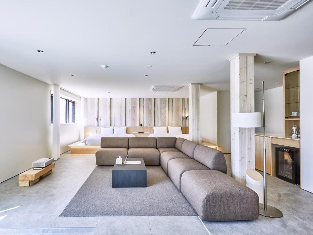 Suite with Sauna room - Image 2