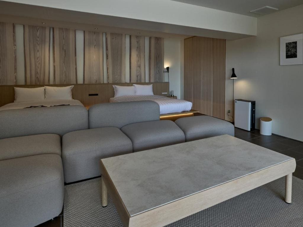 Standard Suite room - Image 2
