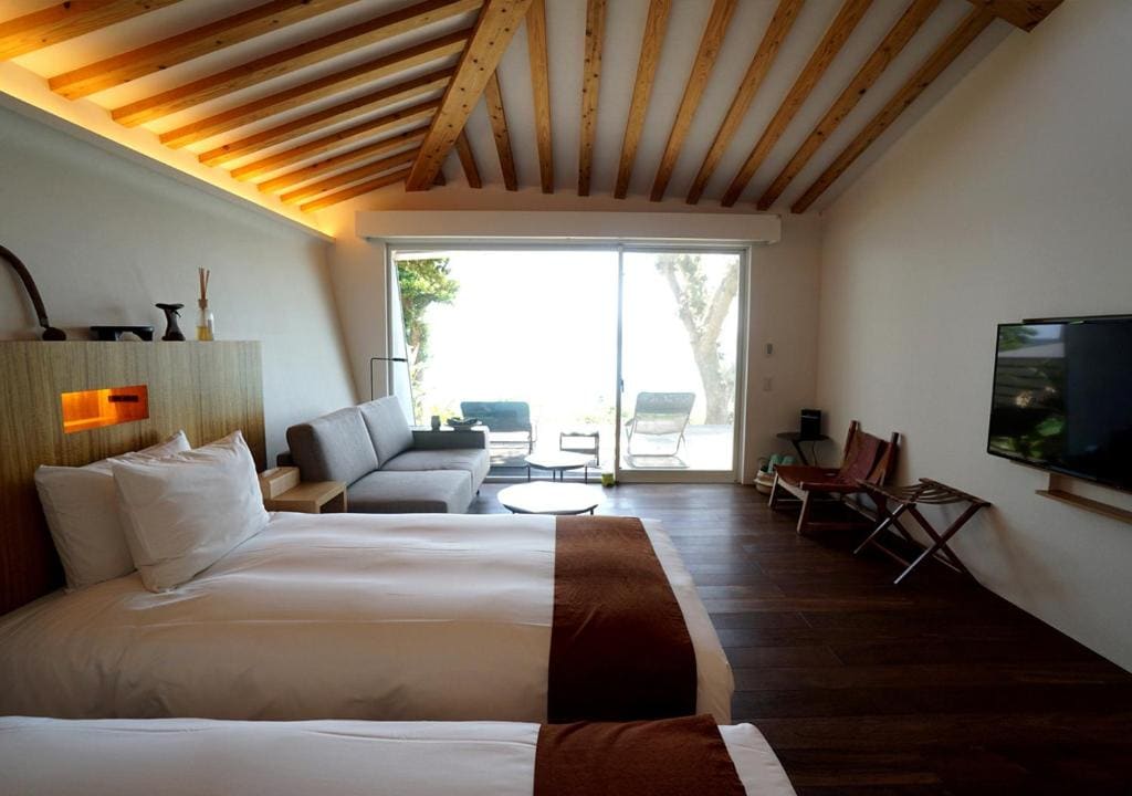 Suite with Sea View room - Image 2