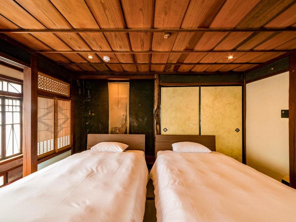 Maisonette Twin Room room - Image 1