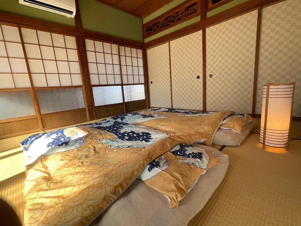 Family Room room - Image 2