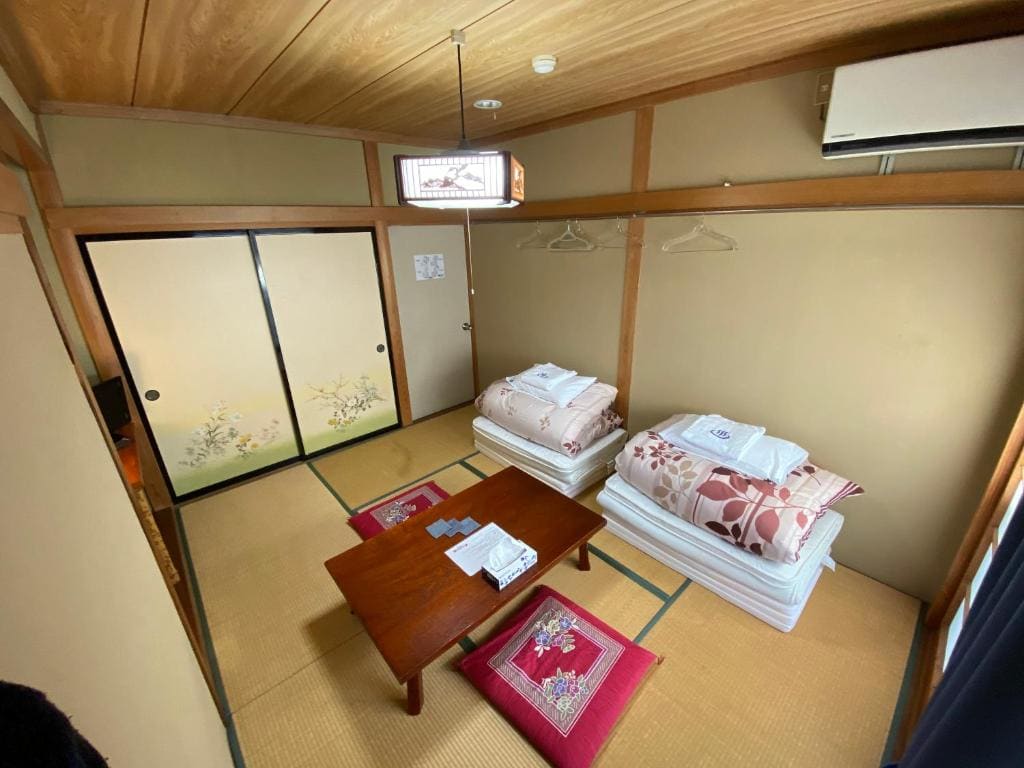 Japanese-Style Double Room with Shared Bathroom and Toilet room - Image 3
