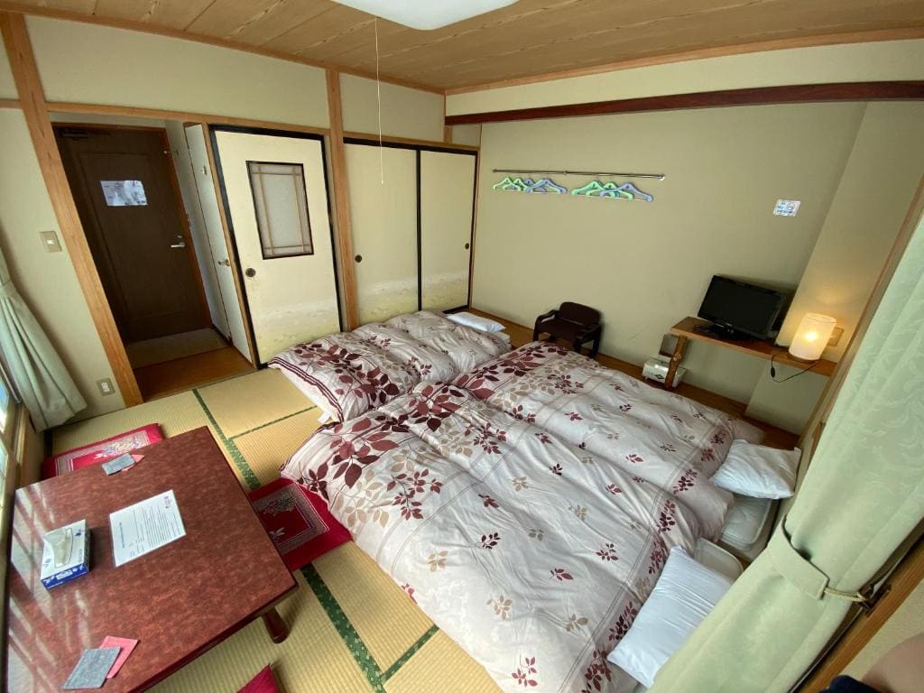 Japanese-Style Triple Room with Private Toilet and Shared Bathroom room - Image 1