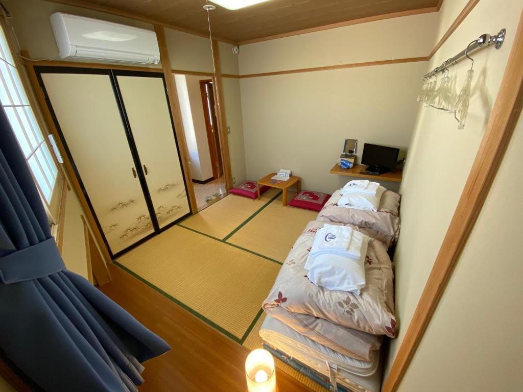 Japanese-Style Twin Room with Shared Bathroom and Toilet room - Image 2