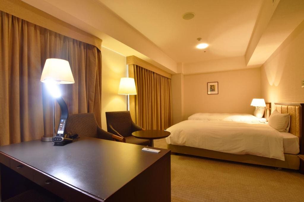 Deluxe Twin Room room - Image 2