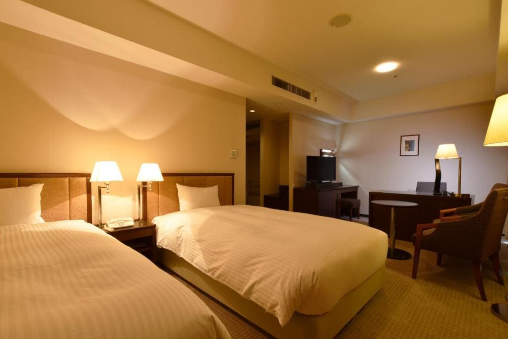 Deluxe Twin Room room - Image 3
