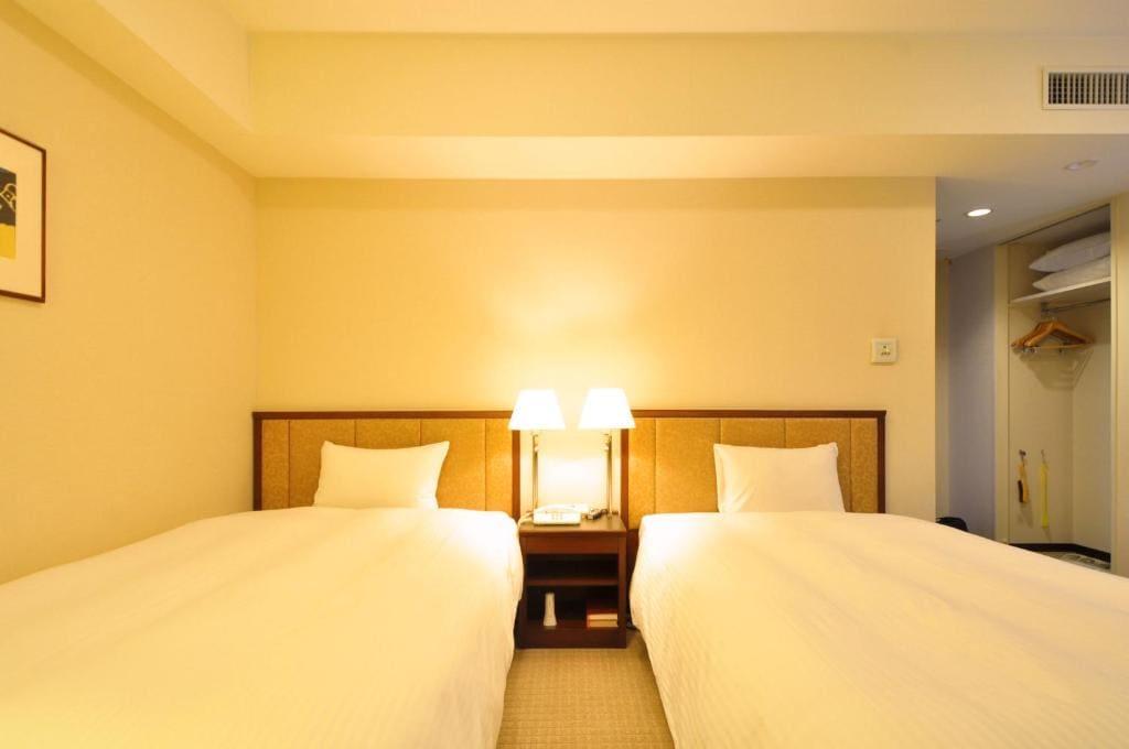 Standard Twin Room - Non-Smoking room - Image 3
