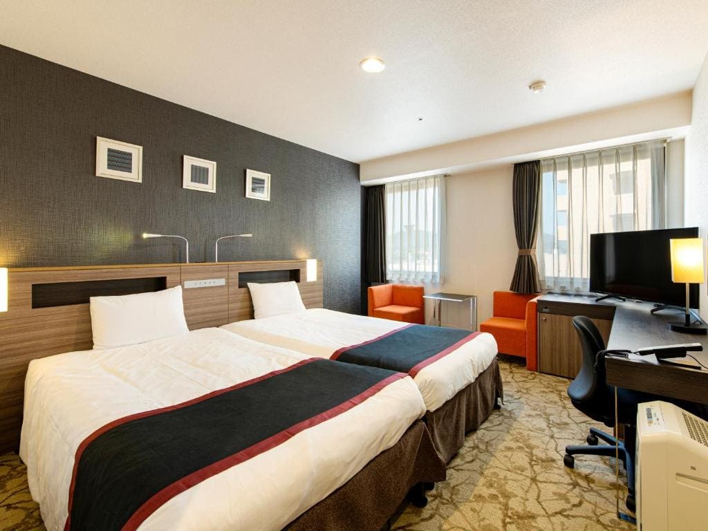 Hollywood Twin Room - Non Smoking room - Image 2