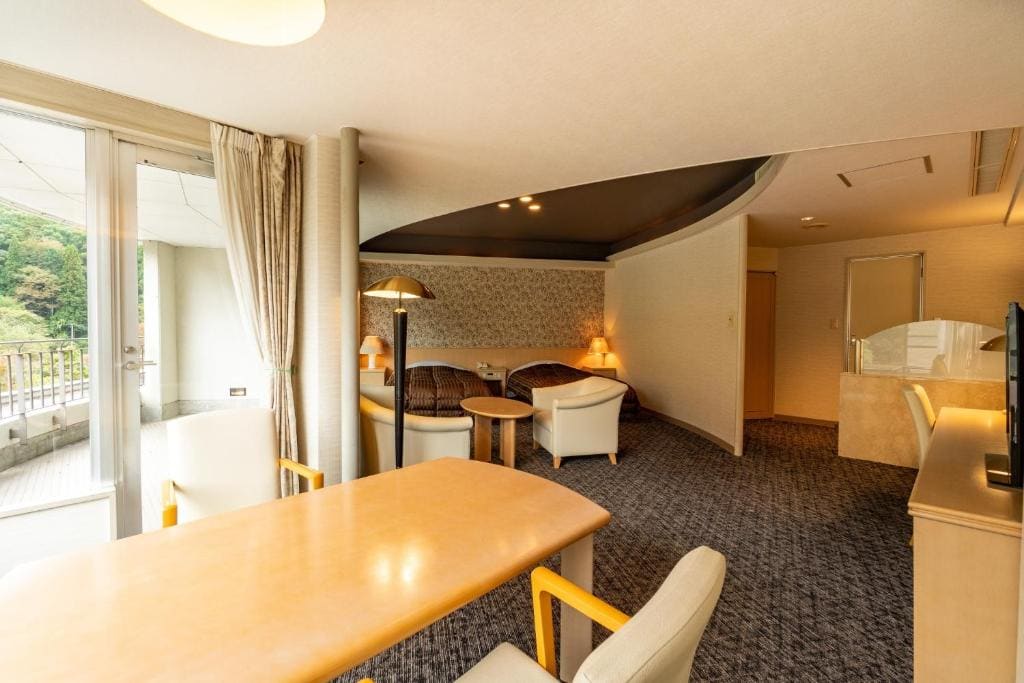 Junior Suite Twin Room - Indoor Bath - Non-Smoking room - Image 3