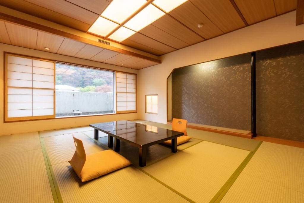Standard Japanese-Style-Room 42 sqm - Indoor Bath - Non-Smoking room - Image 1