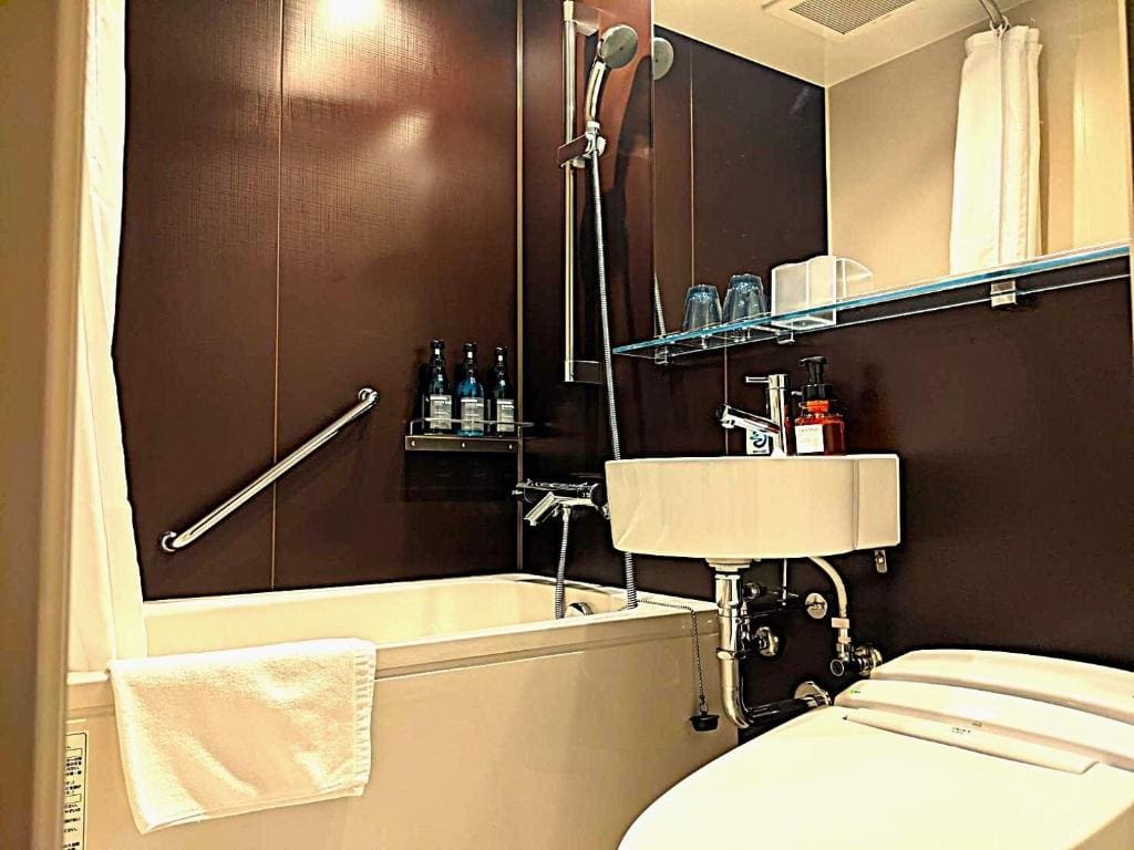 Moderate Twin Room - Non-Smoking room - Image 3