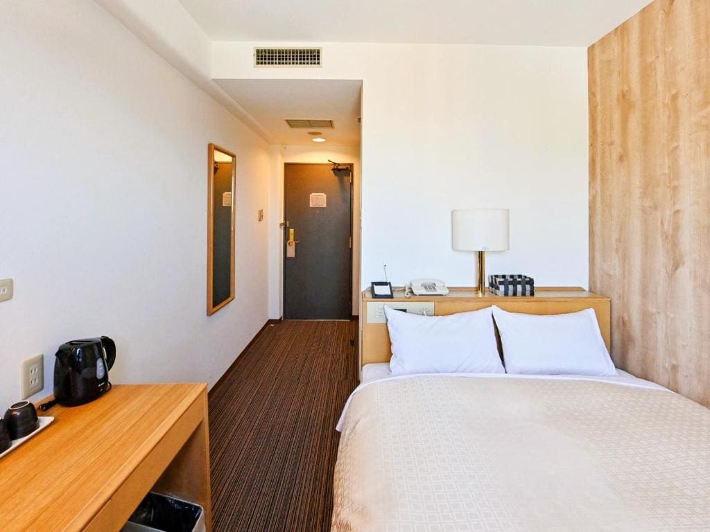 Twin Room - Non-Smoking room - Image 1