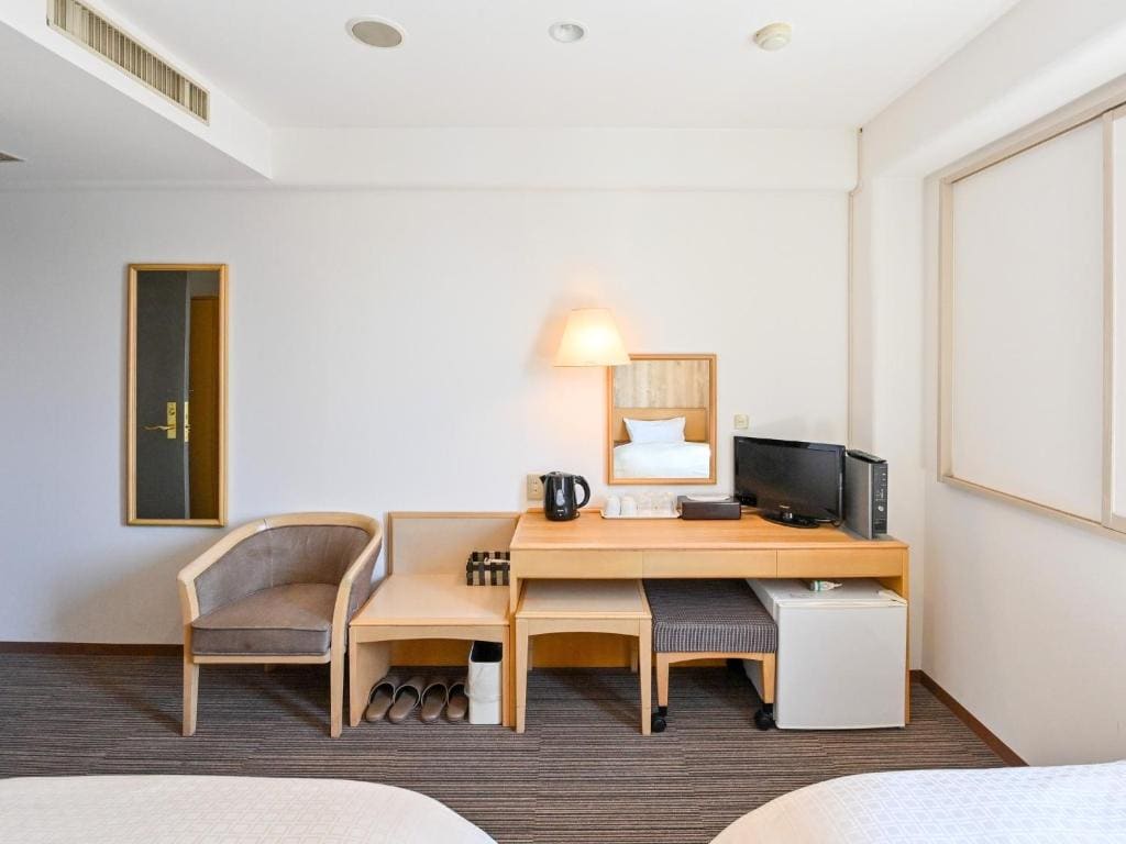 Twin Room - Non-Smoking room - Image 2