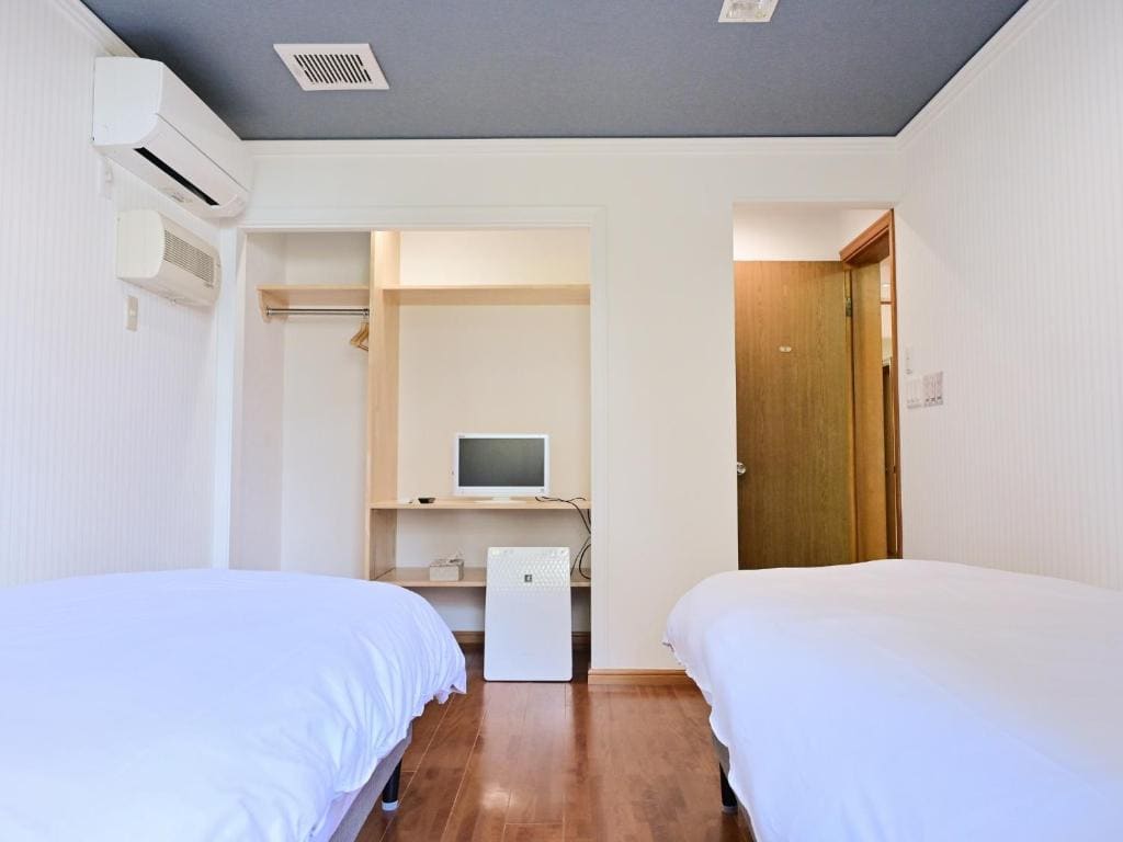 Studio room - Image 3