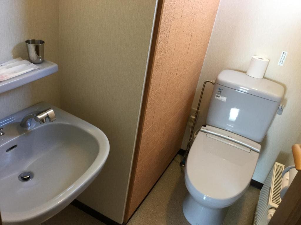 Room with Tatami Area with Shared Bathroom- Non-Smoking room - Image 1