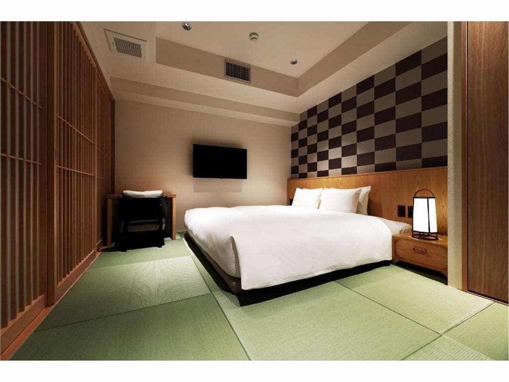 Japanese style King Bed Room with Partially Open - Air Bath Upper floors room - Image 1