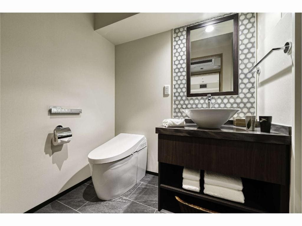 Japanese style King Bed Room with Partially Open - Air Bath Upper floors room - Image 2