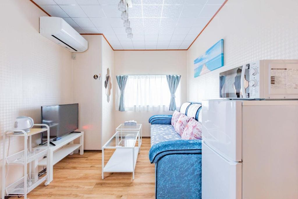Deluxe Family Room room - Image 2