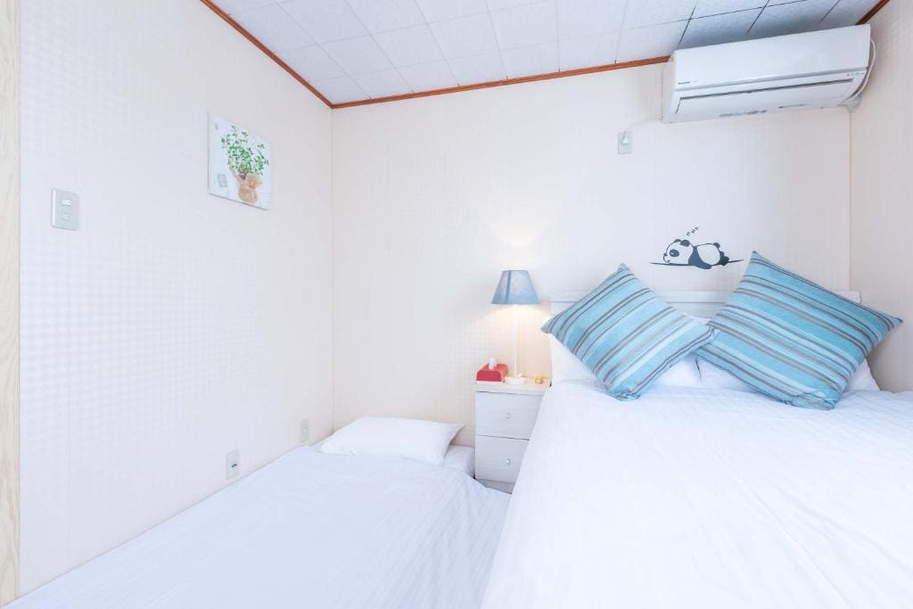 Deluxe Family Suite room - Image 2