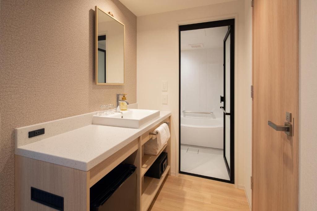 Superior Twin Room - Non-Smoking room - Image 1