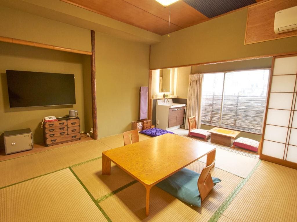 Twin Room room - Image 3