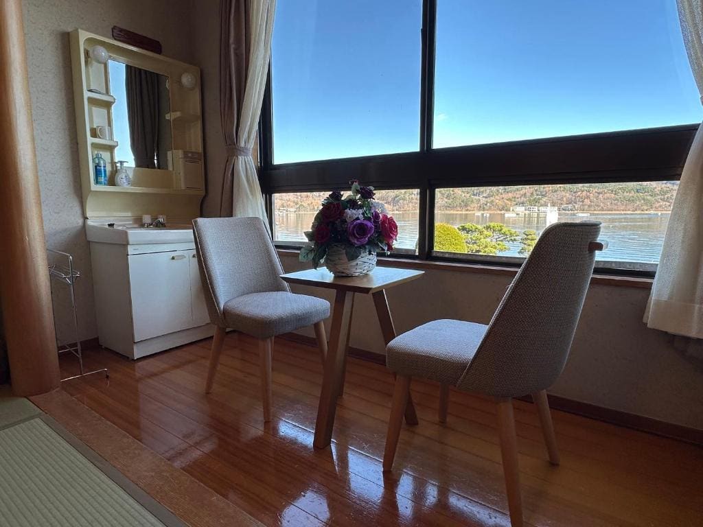 Japanese-Style Room room - Image 1