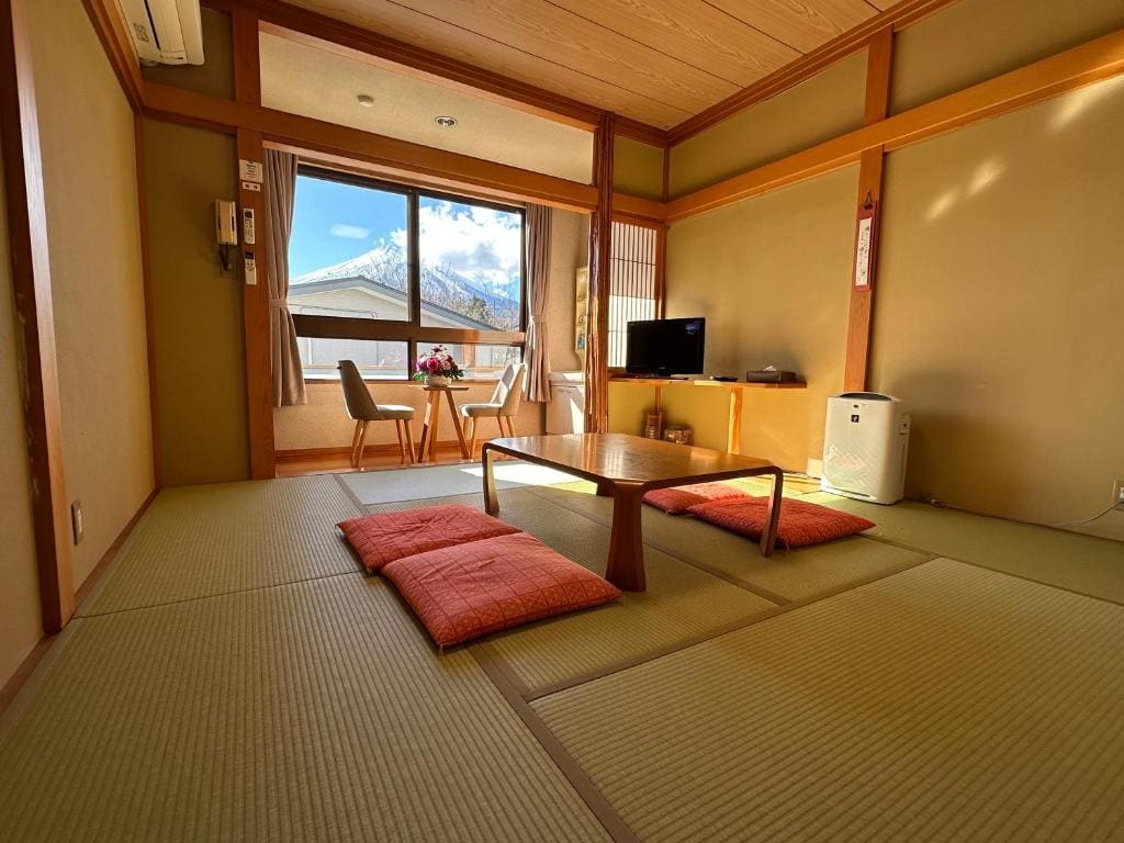 Japanese-Style Room room - Image 3