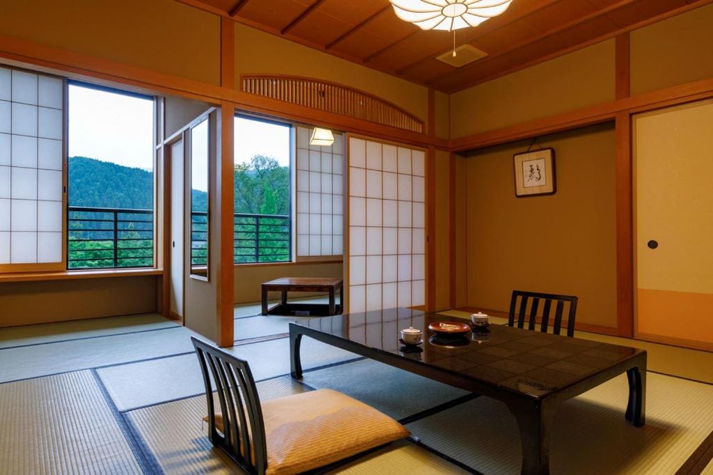 Japanese-Style Quadruple Room room - Image 2