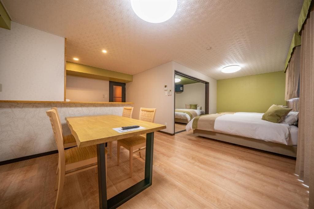 Standard Twin Room room - Image 3