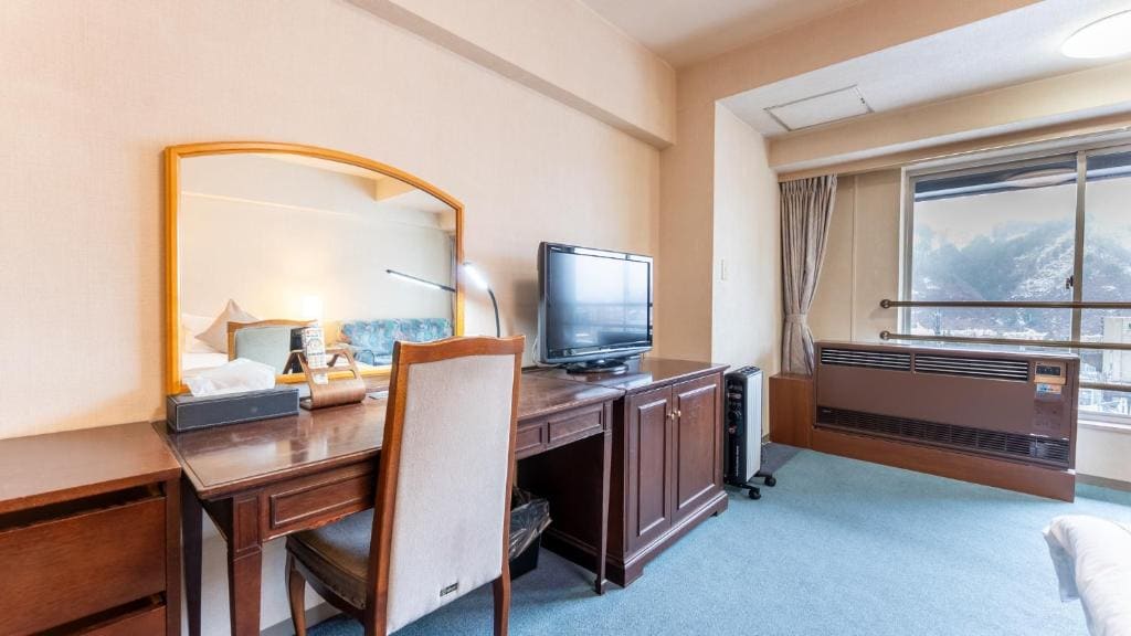 Standard Twin Room room - Image 2