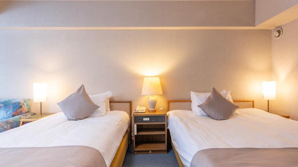 Standard Twin Room room - Image 1