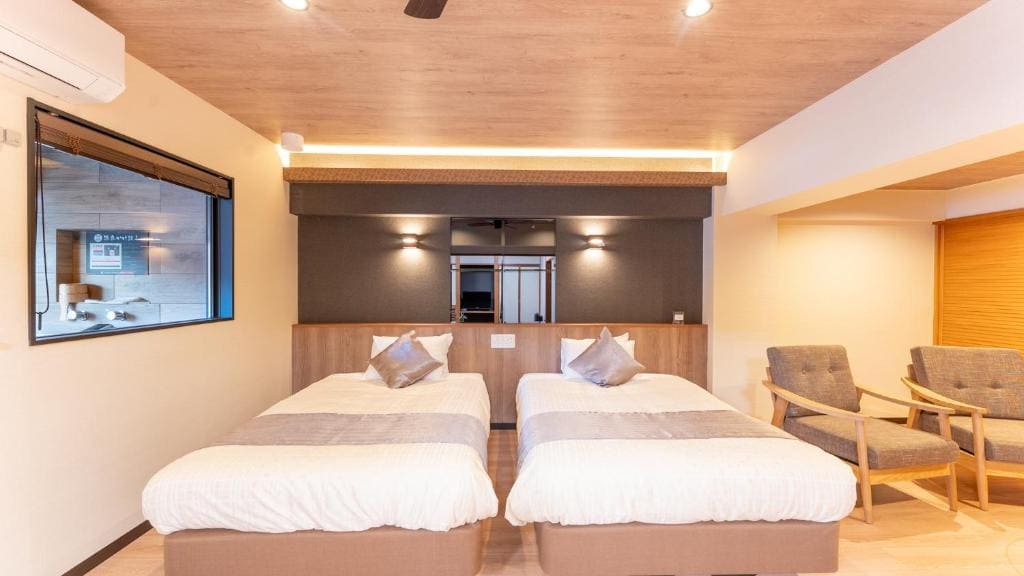 Japanese-Western Classic Suite Room with Semi Open-Air Bath room - Image 2