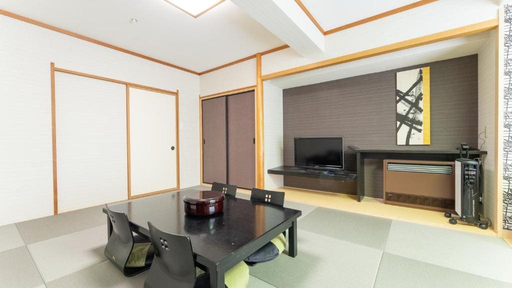 Japanese-Style Classic Room with Shower room - Image 2