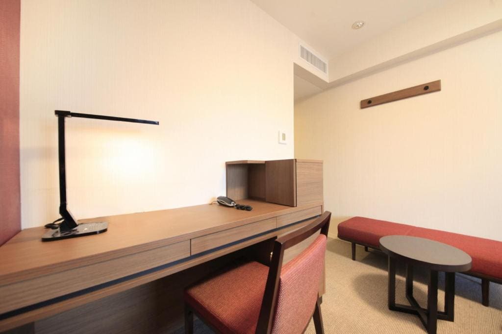 Superior Corner Single Room - Non-Smoking room - Image 1