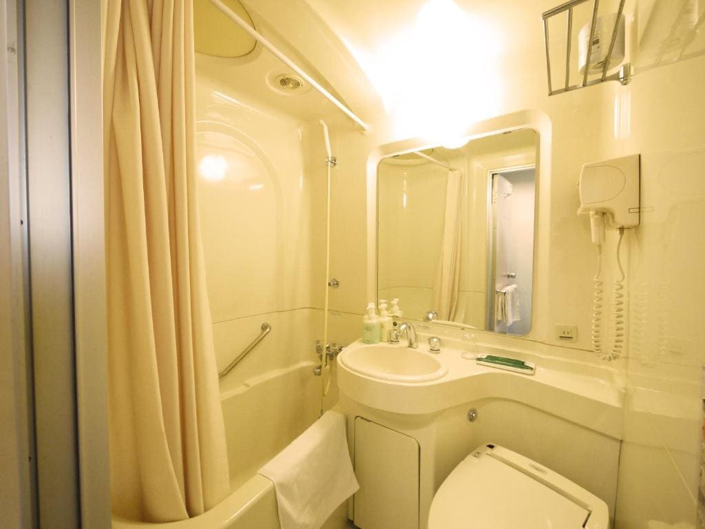 Standard Twin Room - Non-Smoking room - Image 3