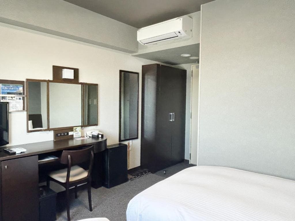 Comfort Twin Room - Smoking room - Image 2