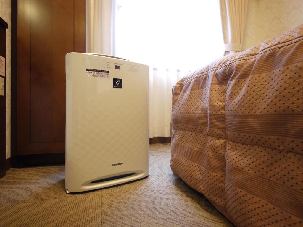 Single Room - Non-Smoking room - Image 2