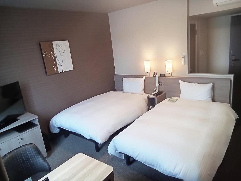 Superior Twin Room - Non-Smoking room - Image 1