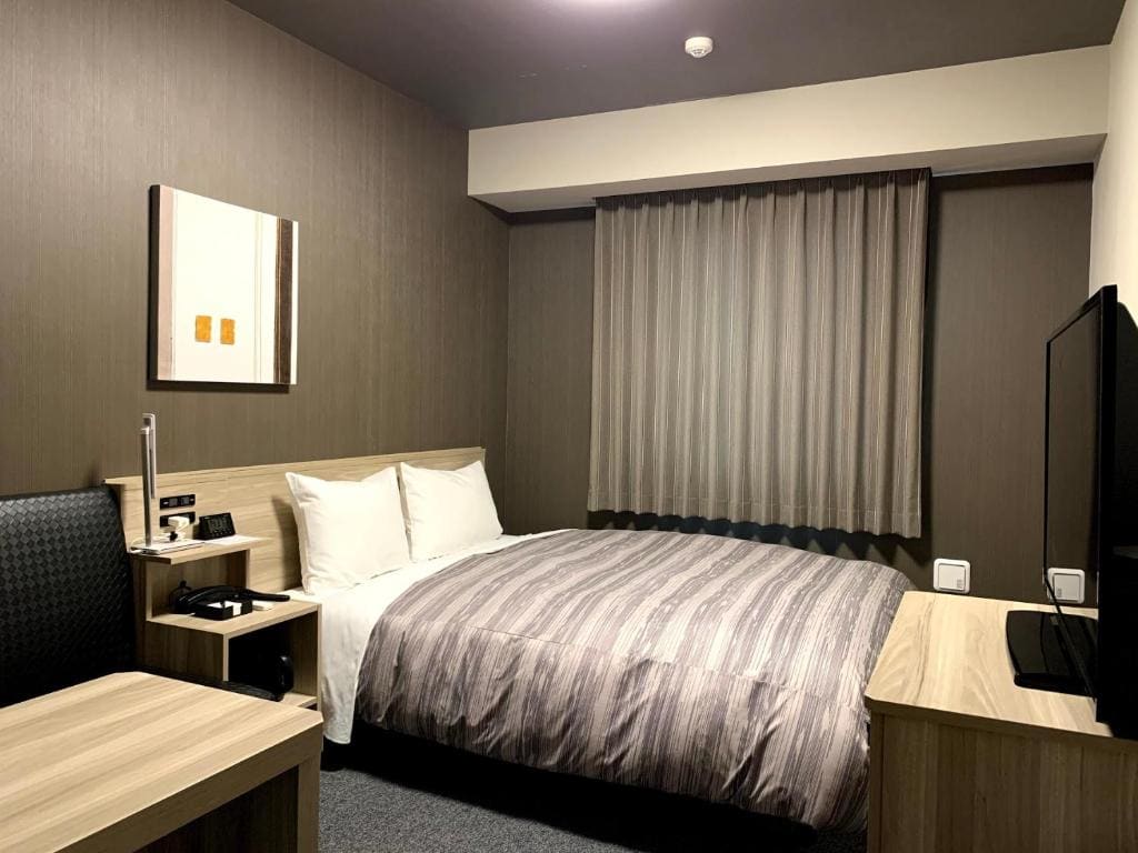 Double Room with Small Double Bed - Non-Smoking room - Image 1