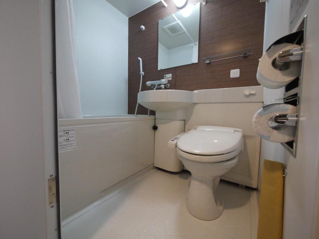 Superior Twin Room - Non-Smoking room - Image 3