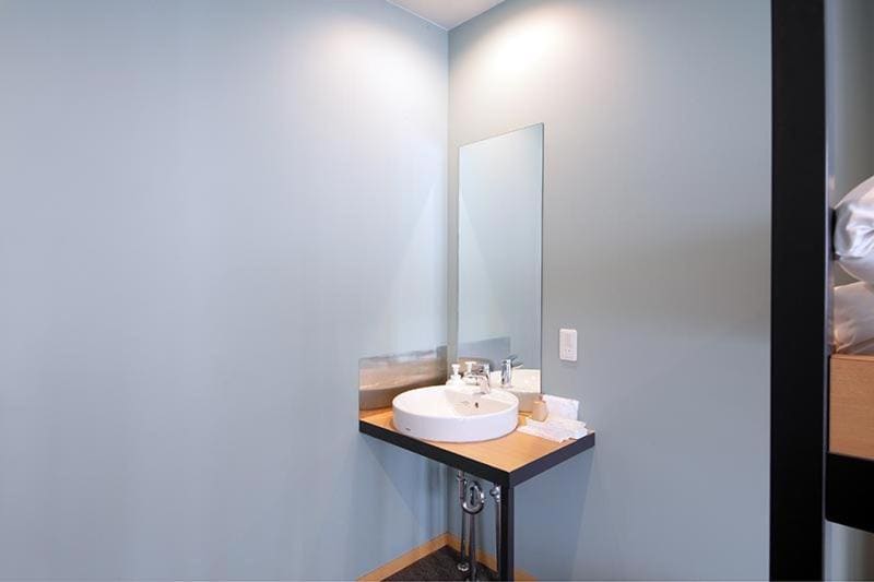Twin Room with Shared Bathroom room - Image 2