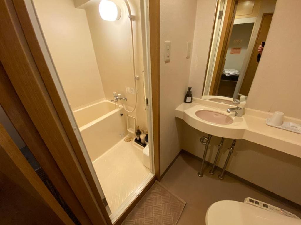Single Room - Non-Smoking room - Image 3