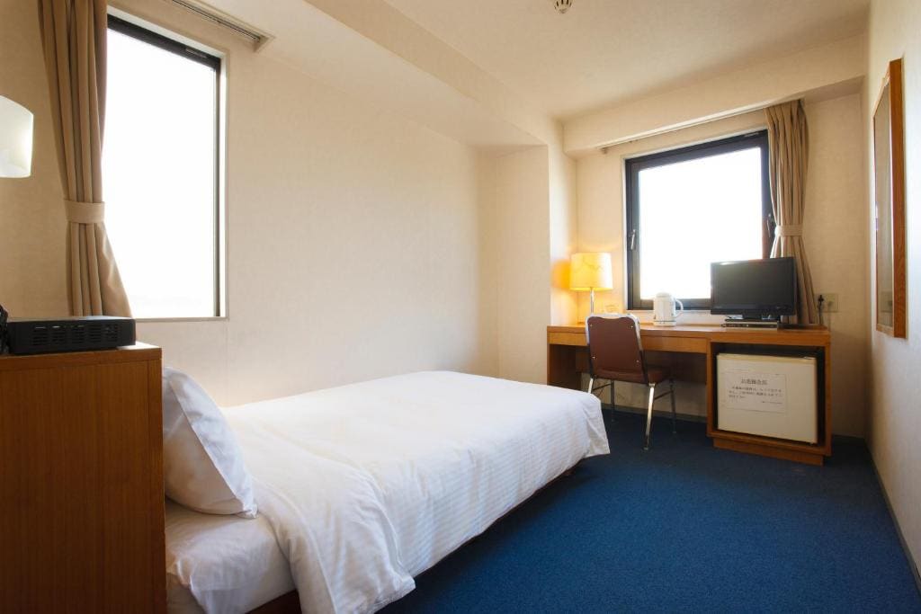 Single Room - Non-Smoking room - Image 1